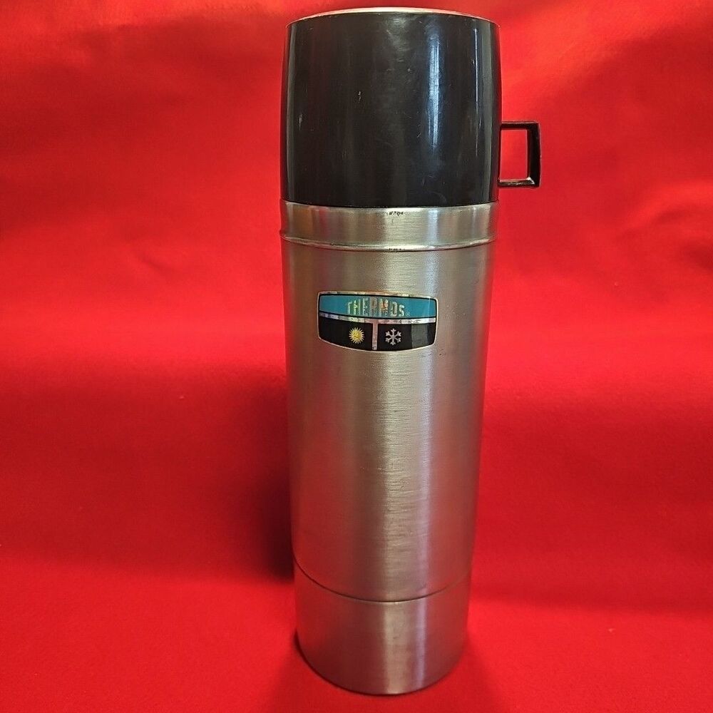 King Seeley 1 Quart Thermos #2464S w/ Black Lid & Stopper Vintage 1965 USA